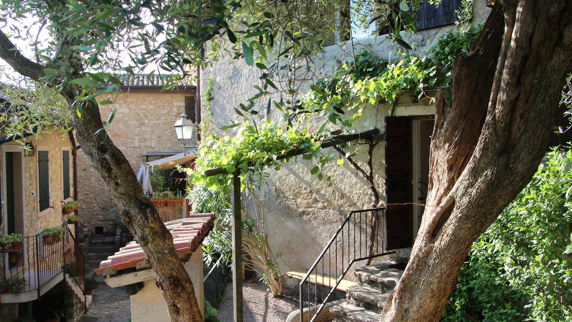 Villa Loggia Anna - Torri Del Benaco 0*,  Italia