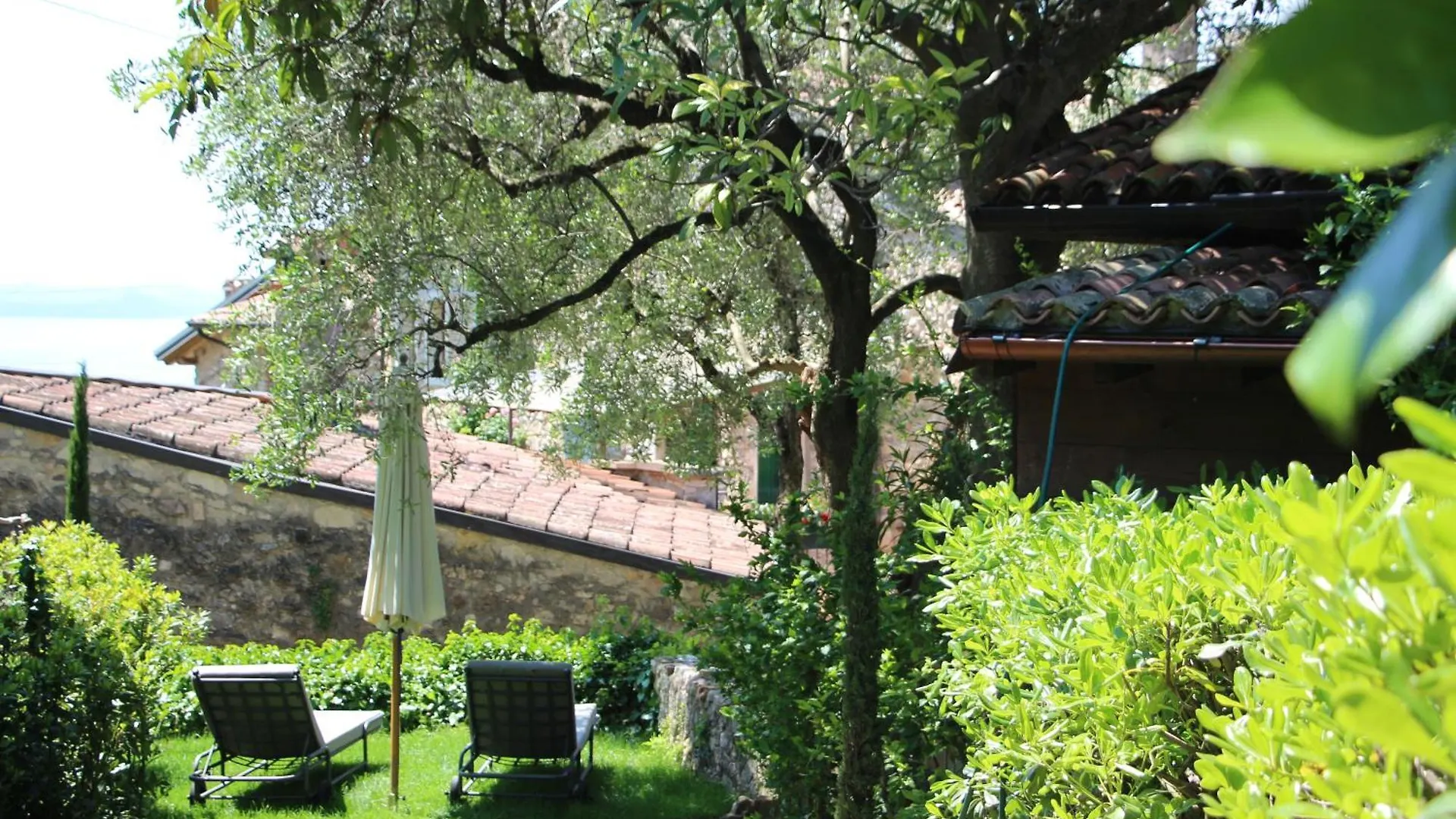 Semesterbostad Loggia Anna - Torri Del Benaco Villa